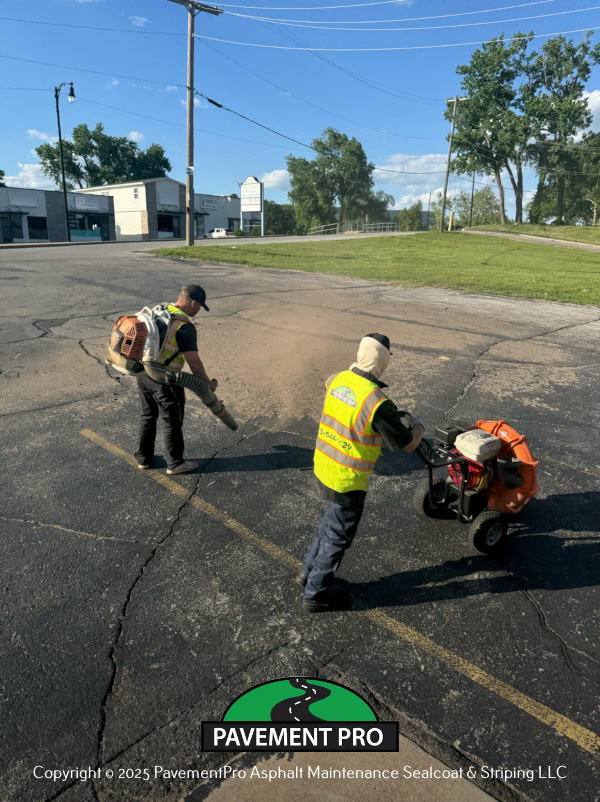 cleaning asphalt parking lot